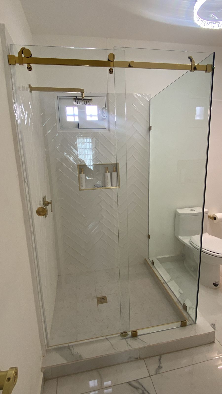 Glass-Bar Square Connector for Bacalar Bathroom Door SKU 1305