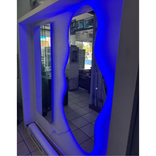 Espejo cuerpo completo con forma 2 tonos de luz azul y blanco 68x150 herrashop