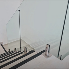 Miniposte Rectangular Satin de 16 cm de alto Para Barandal de Cristal Templado de 8 a 13mm Herralum