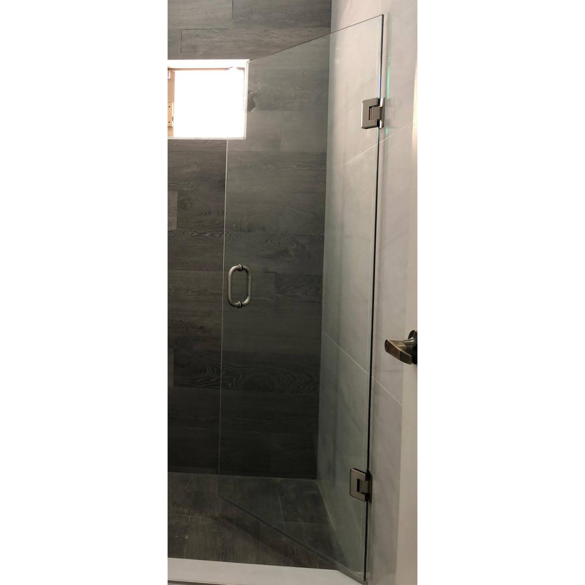 BATHROOM CANCEL 70 X 189 CM WITH FOLDING DOOR