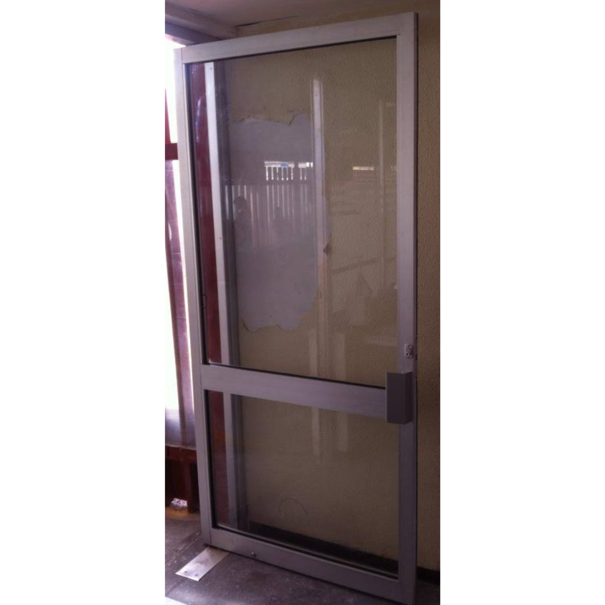 Bisagra Hidráulica de Piso Modelo S203n SKU 100500000 Para Puertas de Hasta 180kg Ryobi