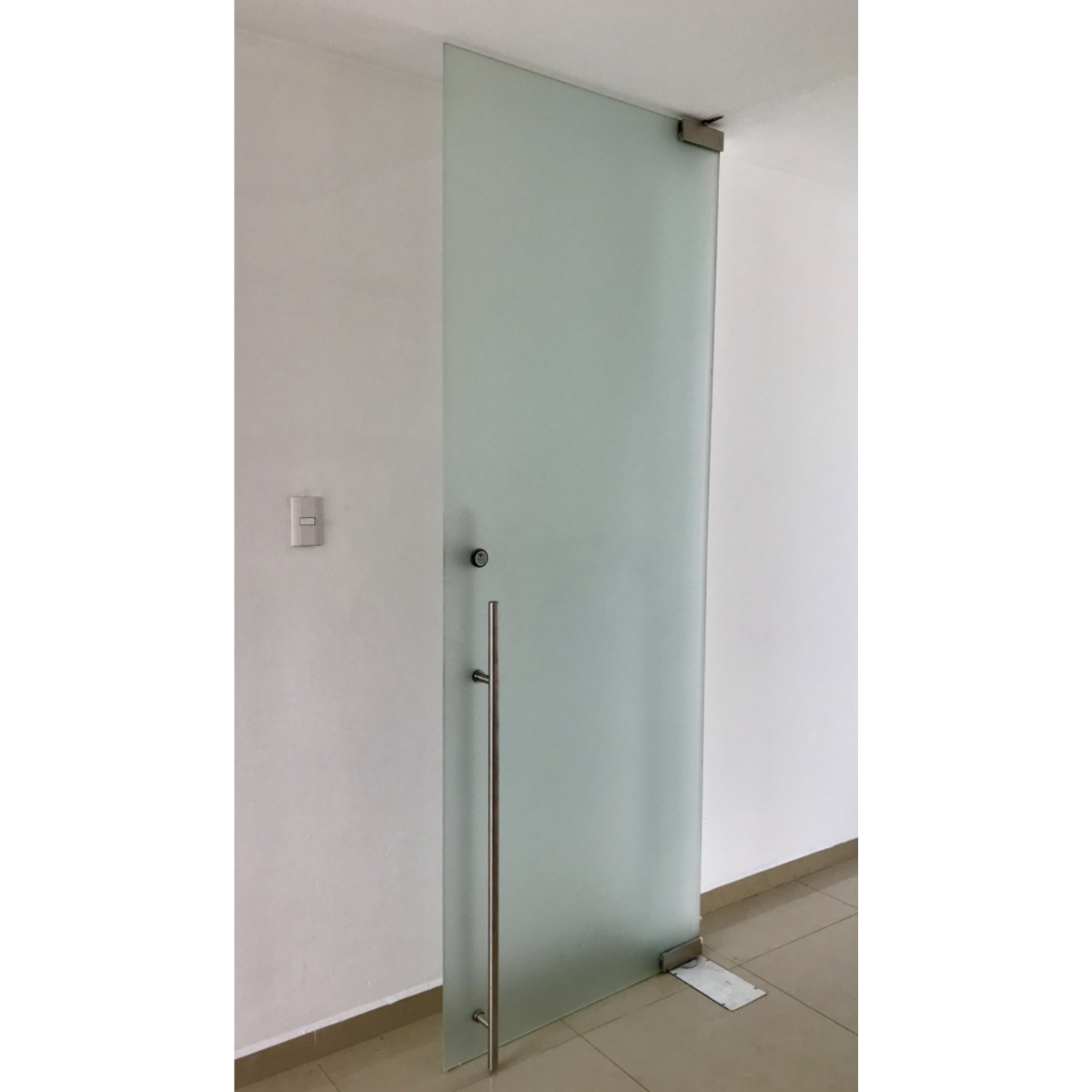 Bisagra Hidráulica De Piso S202NYKS SKU 100100300 Para Puerta hasta 130kg Ryobi