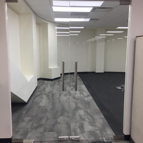 Kit de Bisagra Hidráulica de Piso Ryobi SKU 1012004SA para 130KG