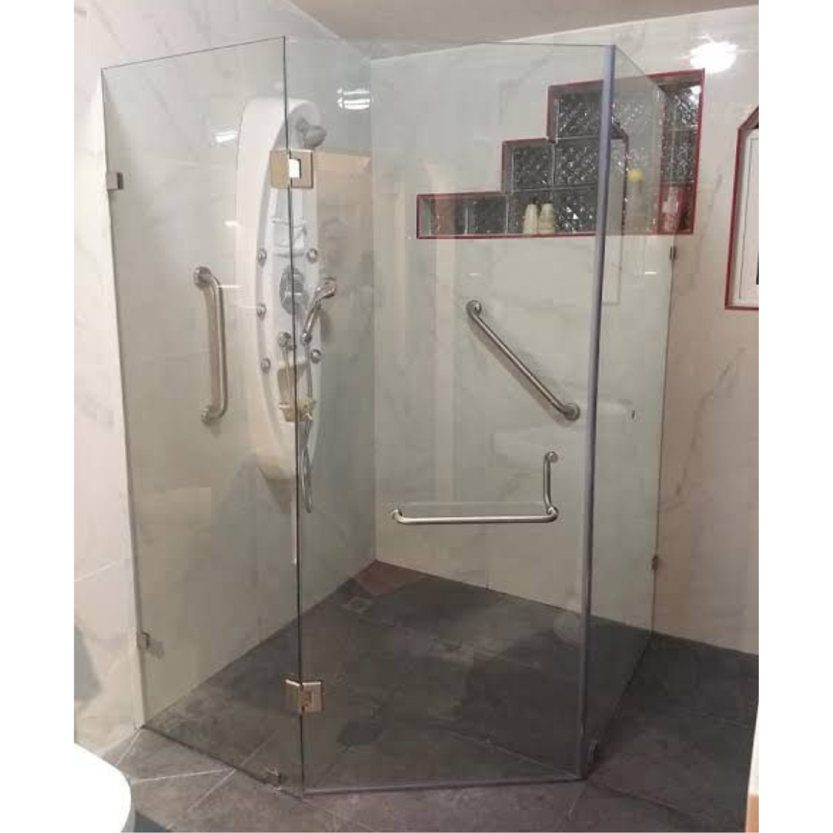 Bisagra Vidrio a Vidrio Para Angulo de 135º Para Puertas en Interior de Cristal Templado Herralum