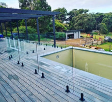 Miniposte Rectangular Negro de 16 cm de alto Para Barandal de Cristal Templado de 8 a 13mm Herralum