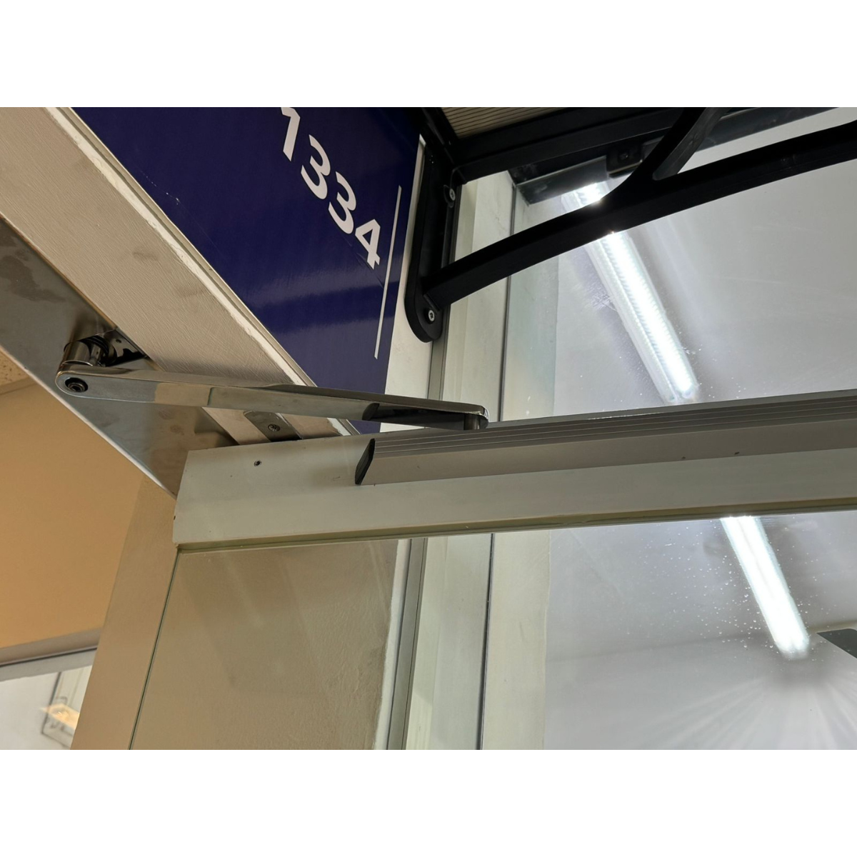 Ixtapa Folding System Interior or Exterior Opening SKU 133400300 and 133400400 (Contact us for more information)