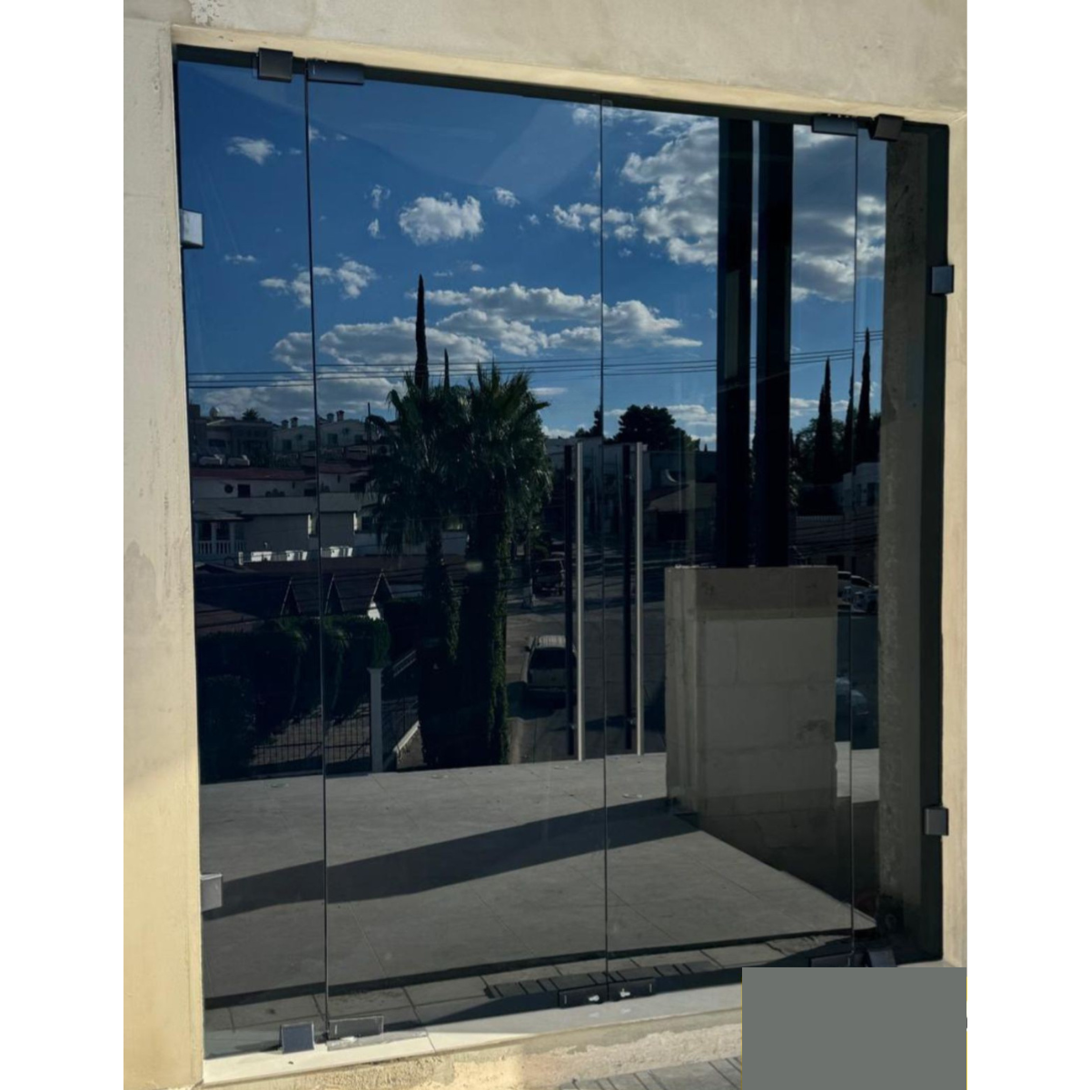 Bisagra Hidráulica De Piso S202NYKS SKU 100100300 Para Puerta hasta 130kg Ryobi