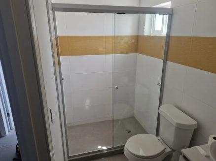 "Cancel de baño corredizo Herralum rio bravo cristal templado 6mm"