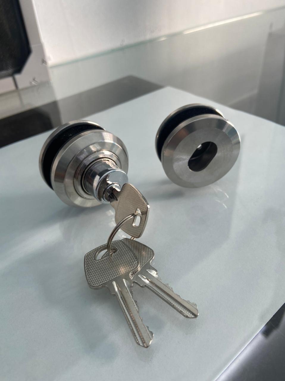Chapa Cocula con Contra Para Puerta Corrediza de Vidrio Templado SKU 1151 Herralum