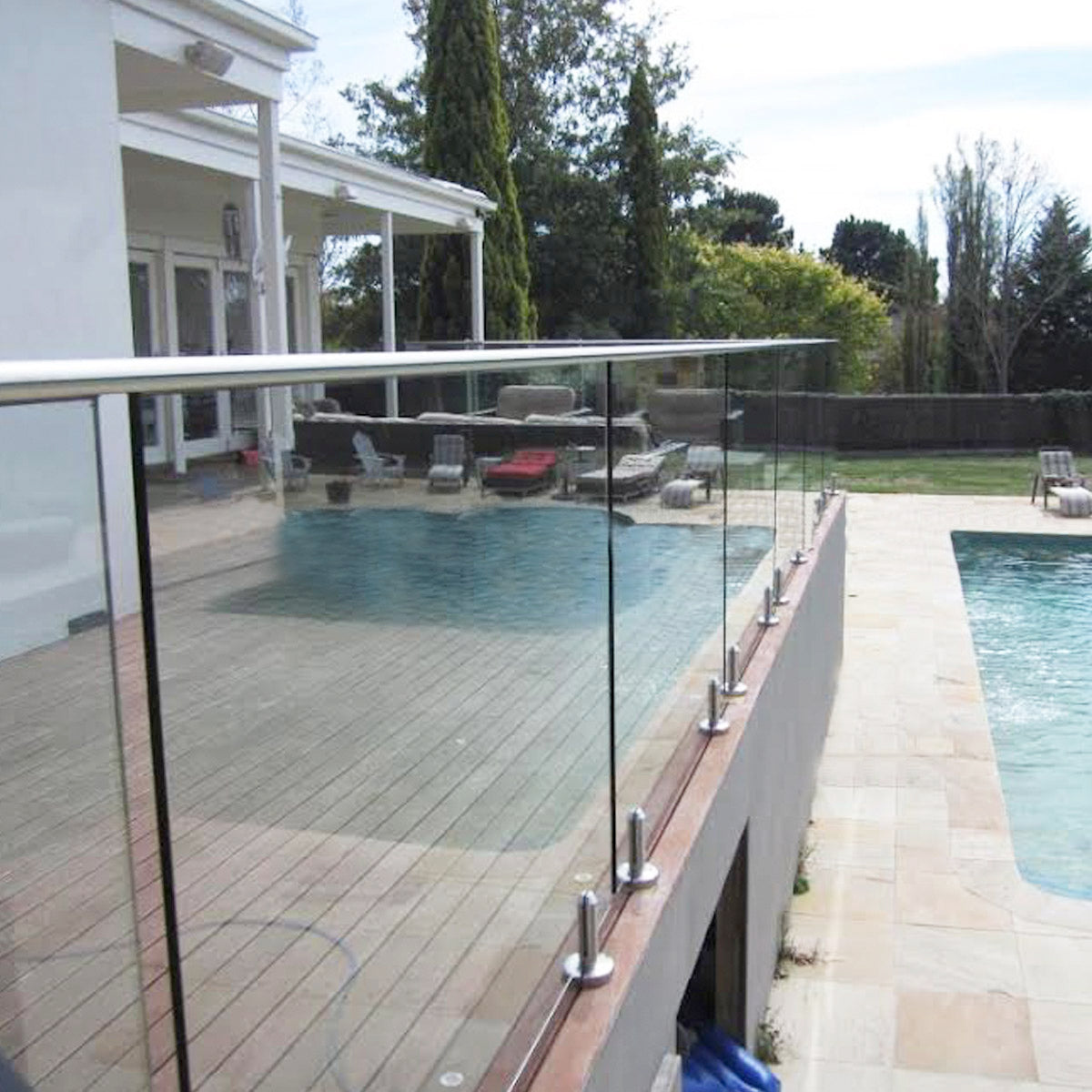 Mini Round Post 17.8cm high for Tempered Glass Railing from 8 to 14mm SKU 1366001SA 